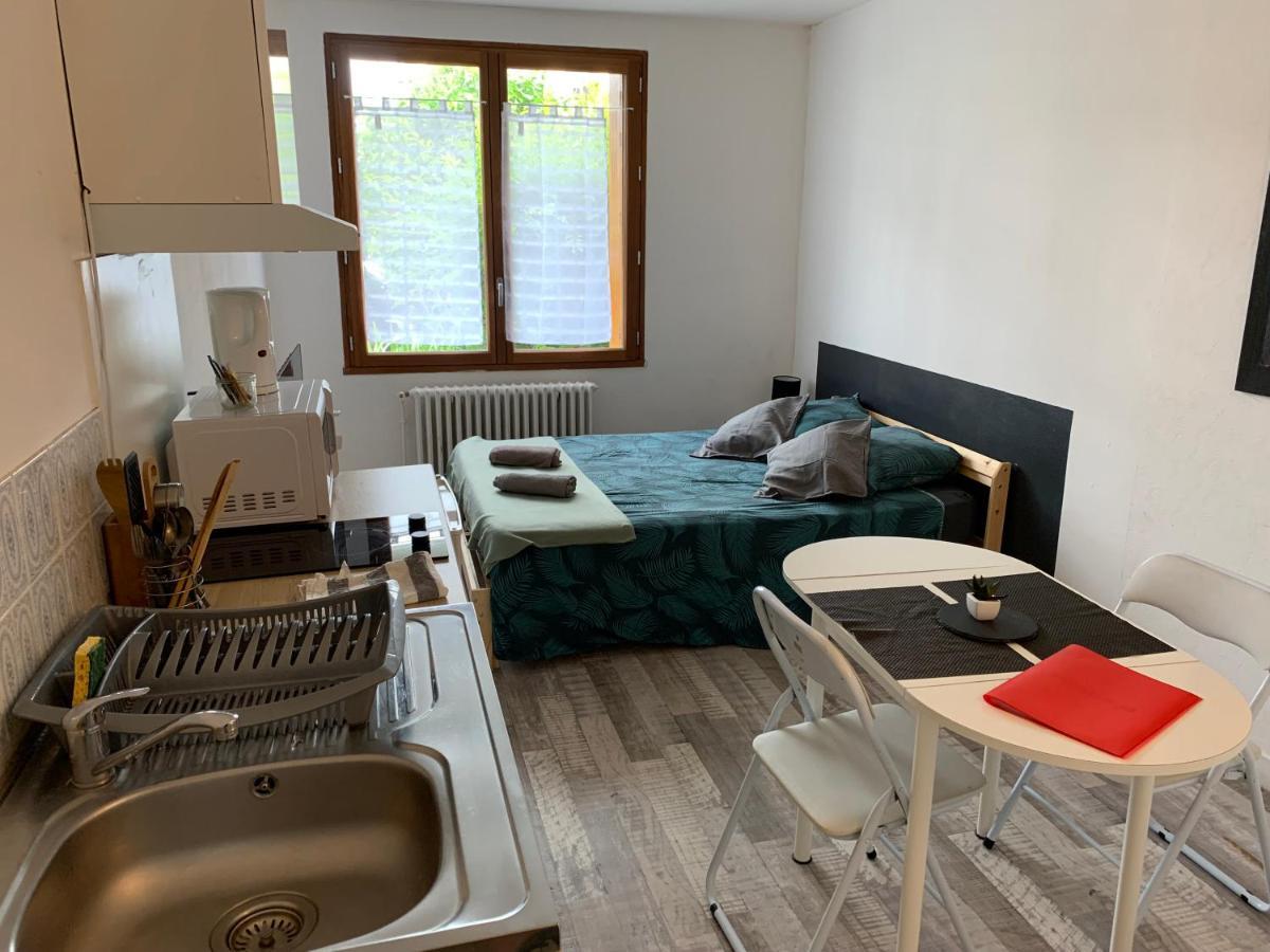 Studio 30 - Residence Beausejour - Fibre Wi Fi - Proche Centre Ville Троа Екстериор снимка